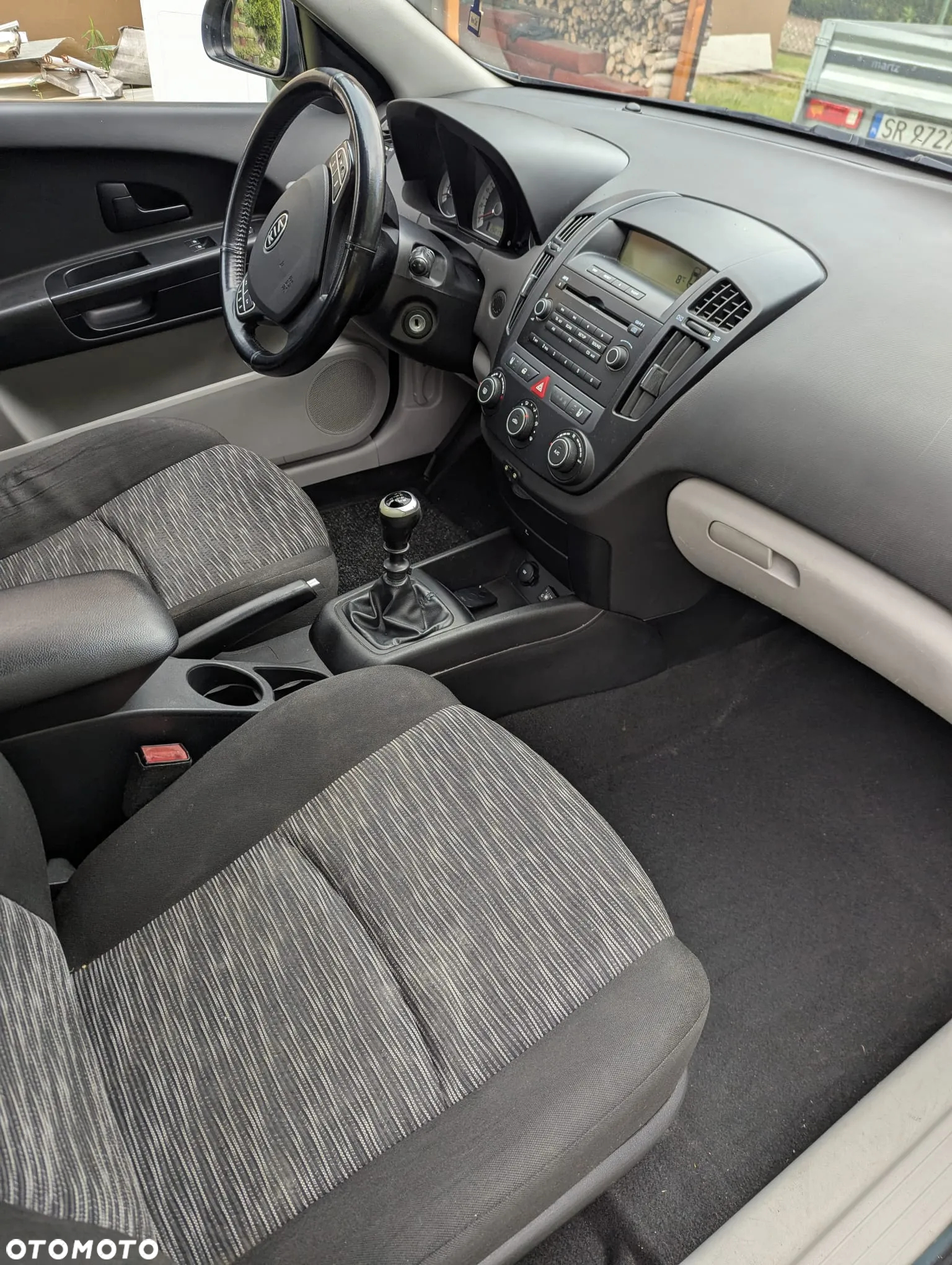Kia Ceed - 13