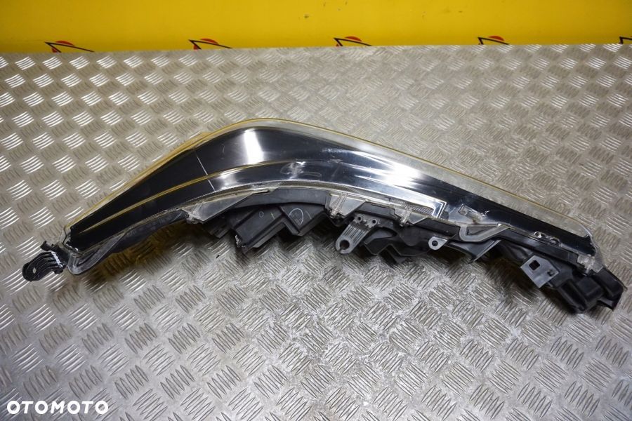 TOYOTA COROLLA E21 2019- REFLEKTOR LAMPA LED LEWA (L) USA - 6