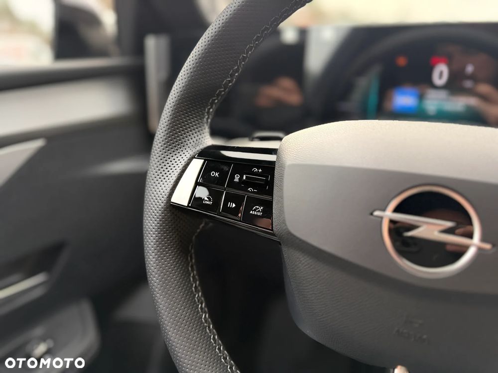 Opel Astra - 16