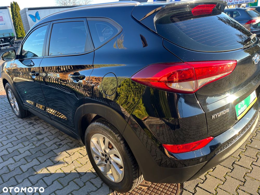Hyundai Tucson blue 1.7 CRDi 2WD Intro Edition - 23