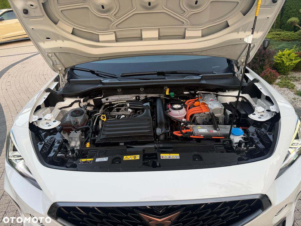 Cupra Formentor 1.4 e-Hybrid DSG Priority - 31
