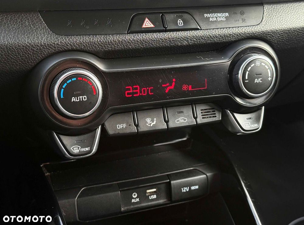 Kia Sportage 1.6 T-GDI AWD VISION - 18