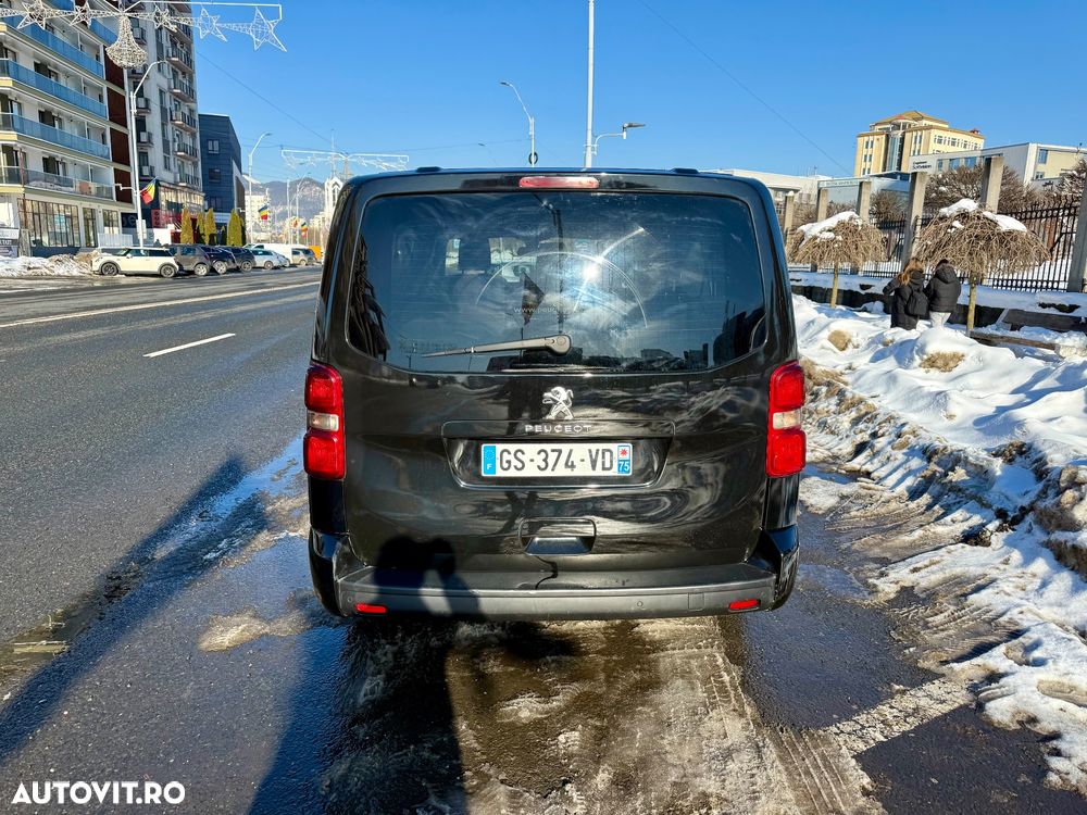 Peugeot Traveller L2 2.0 EAT8 Business VIP - 24