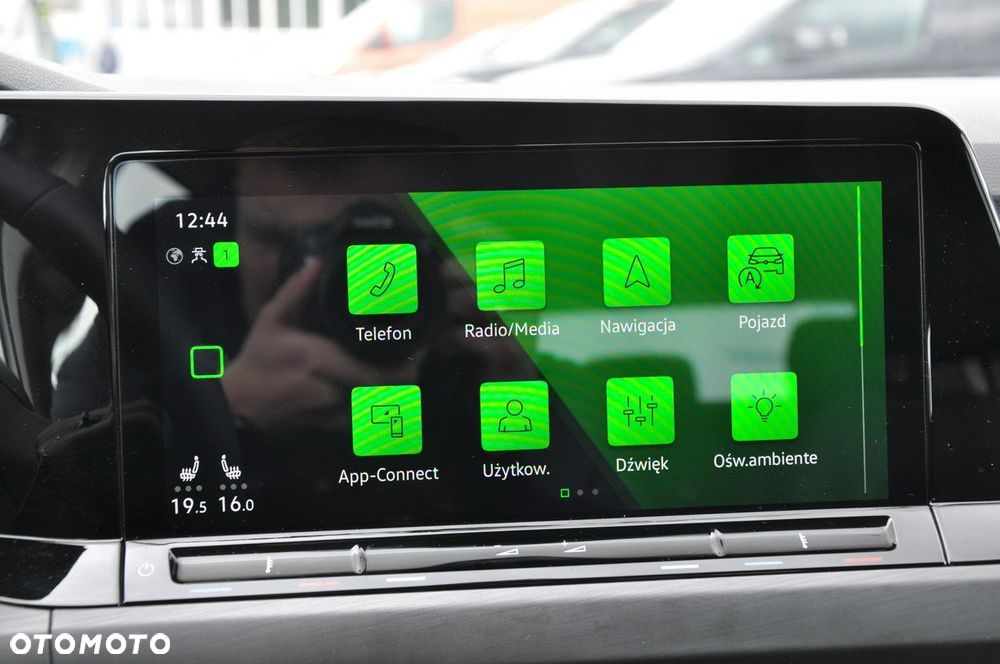 Volkswagen Golf - 20