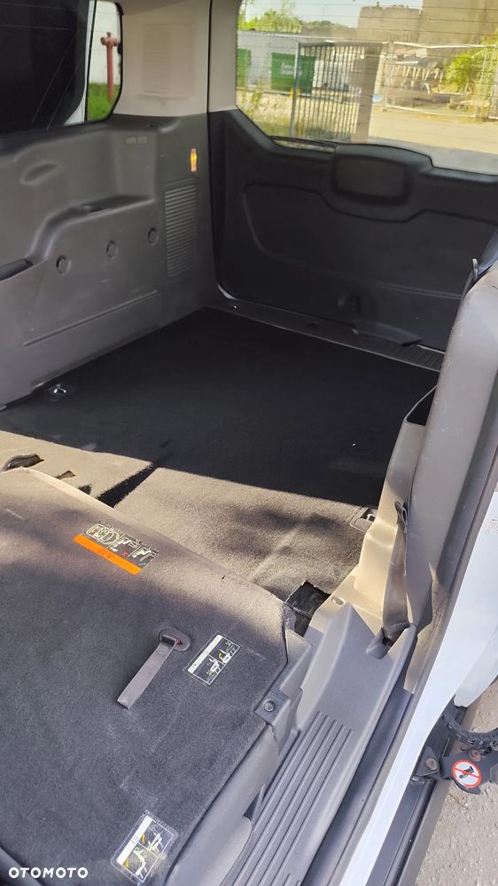 Ford Tourneo Connect Gr 1.5 TDCi Titanium - 20