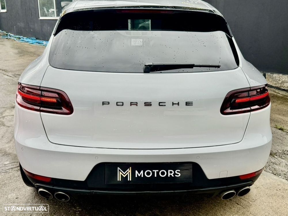 Porsche Macan - 31