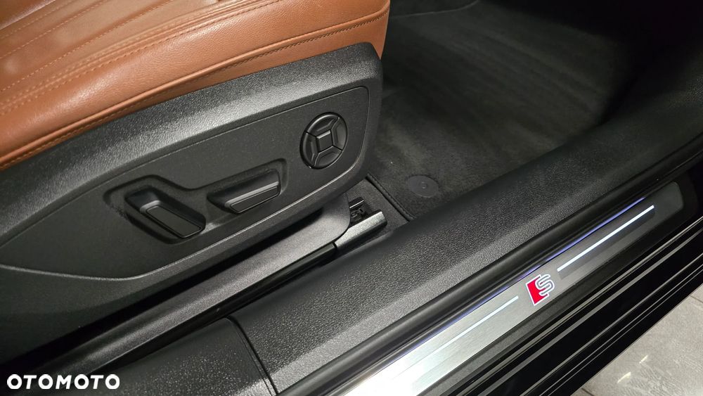 Audi A6 Avant 40 TDI quattro S tronic S line - 22