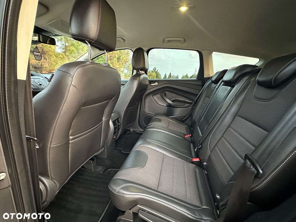 Ford Kuga 2.0 TDCi FWD Titanium - 22