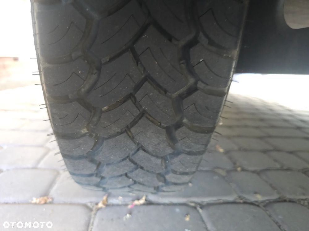 Hymer-Eriba Nova Swing 462A - 9