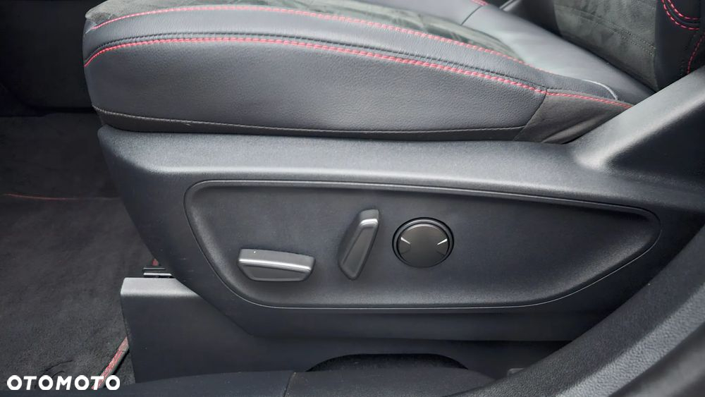 Ford Kuga - 26