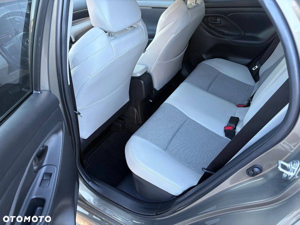 Toyota Yaris 1.5 VVT-i Style Selection - 9