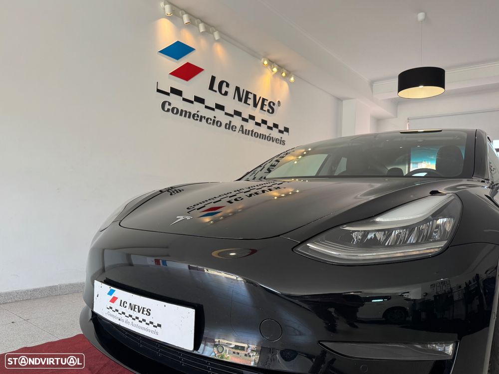 Tesla Model 3 Long-Range Dual Motor AWD - 2