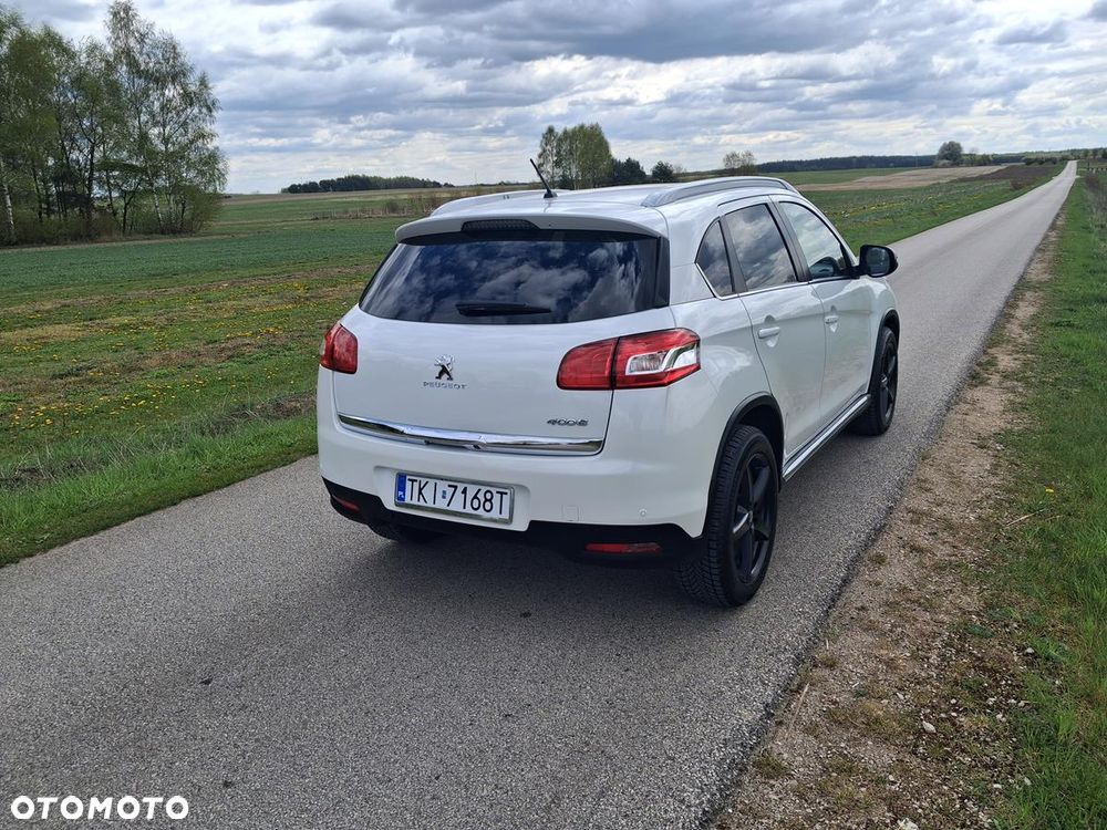 Peugeot 4008 - 10