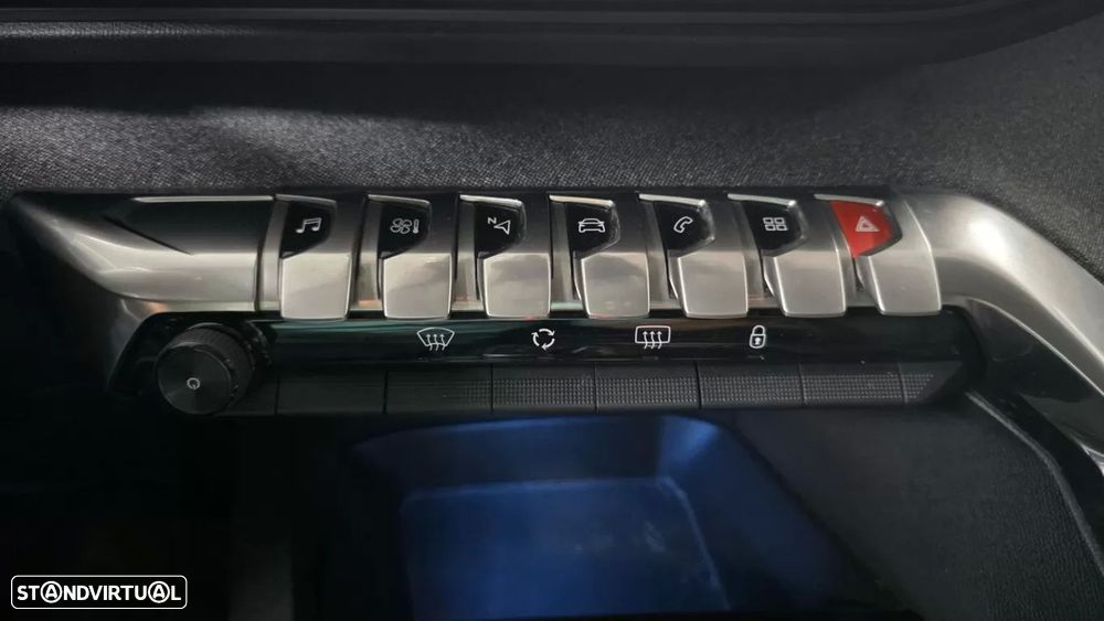 Peugeot 3008 1.2 PureTech Allure EAT6 - 14