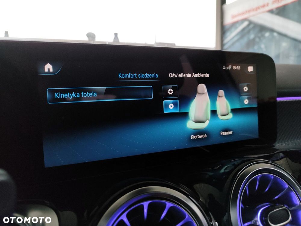 Mercedes-Benz GLB 220 d 4-Matic AMG Line 8G-DCT - 32