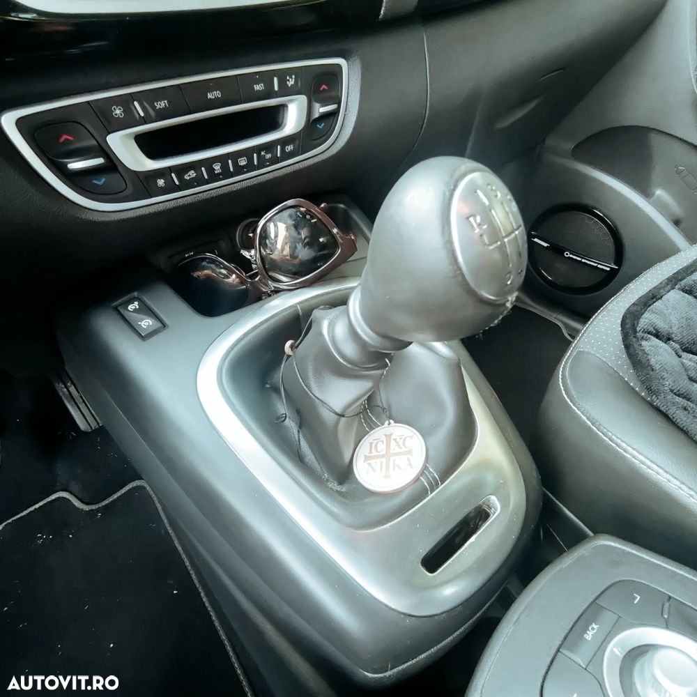 Renault Scenic - 4