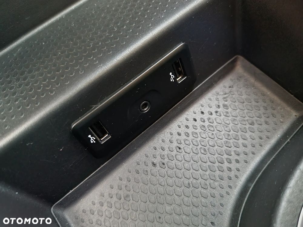 Renault Grand Scenic - 23