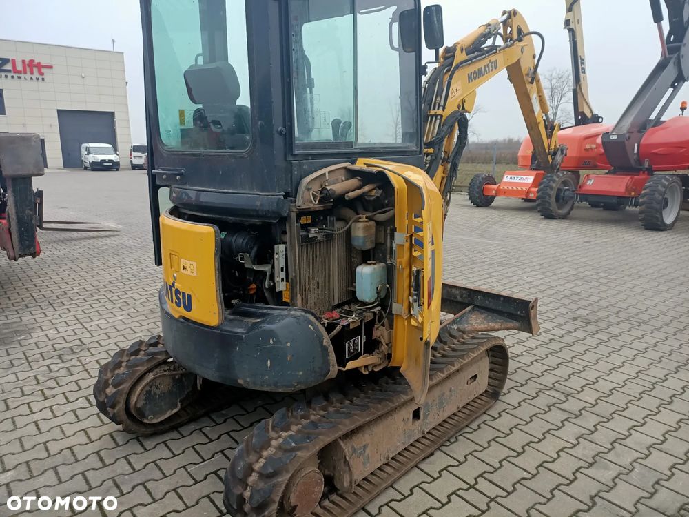 Komatsu PC26MR-3 - 23