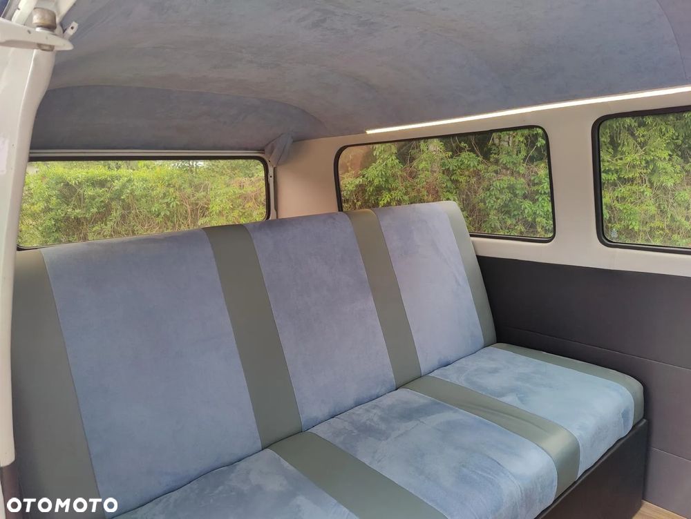 Volkswagen Transporter - 8