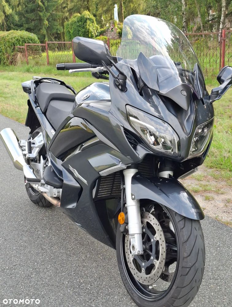 Yamaha FJR - 3