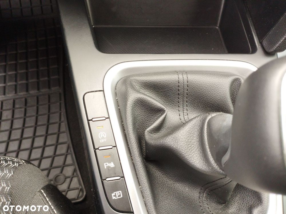 Kia Ceed 1.5 T-GDI M - 31