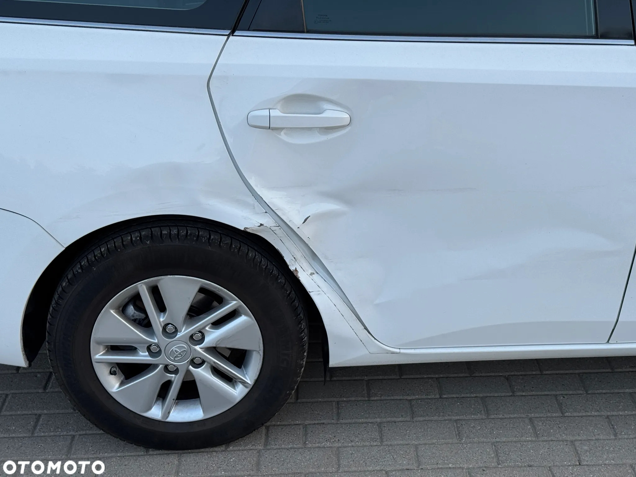 Toyota Auris 1.8 VVT-i Hybrid Automatik Comfort - 32