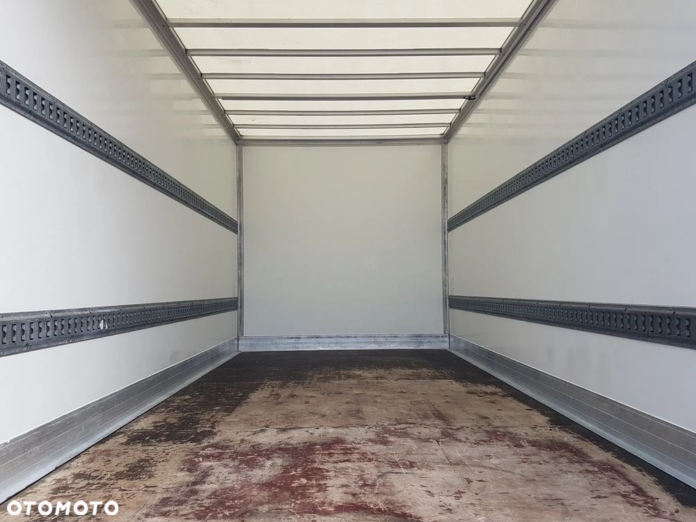 Renault MASTER KONTENER 8EP 4,22x2,23x2,24 KLIMA KRAJOWY MANUAL  6-BIEGÓW - 17