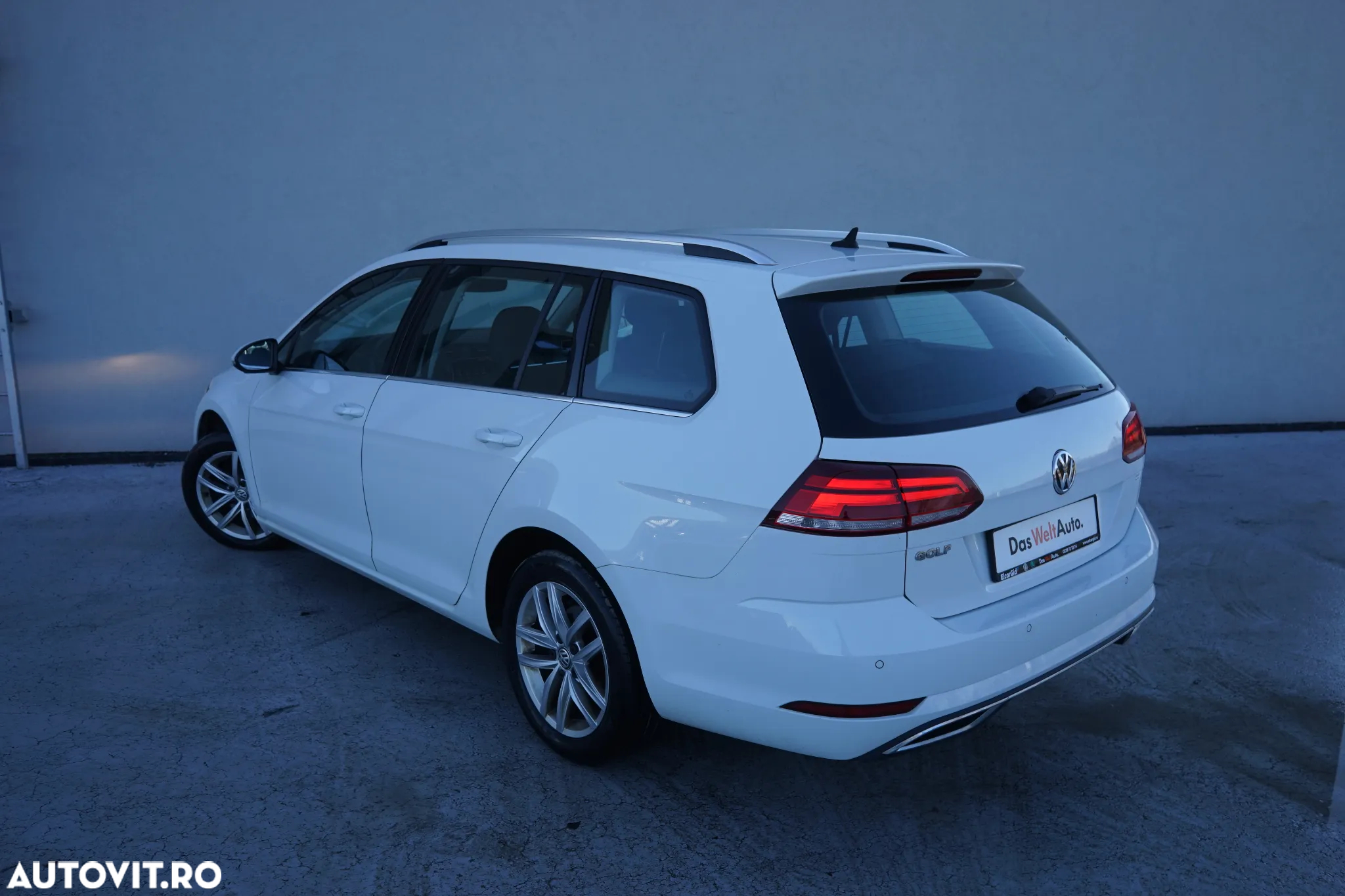 Volkswagen Golf Variant 2.0 TDI SCR DSG Highline - 4