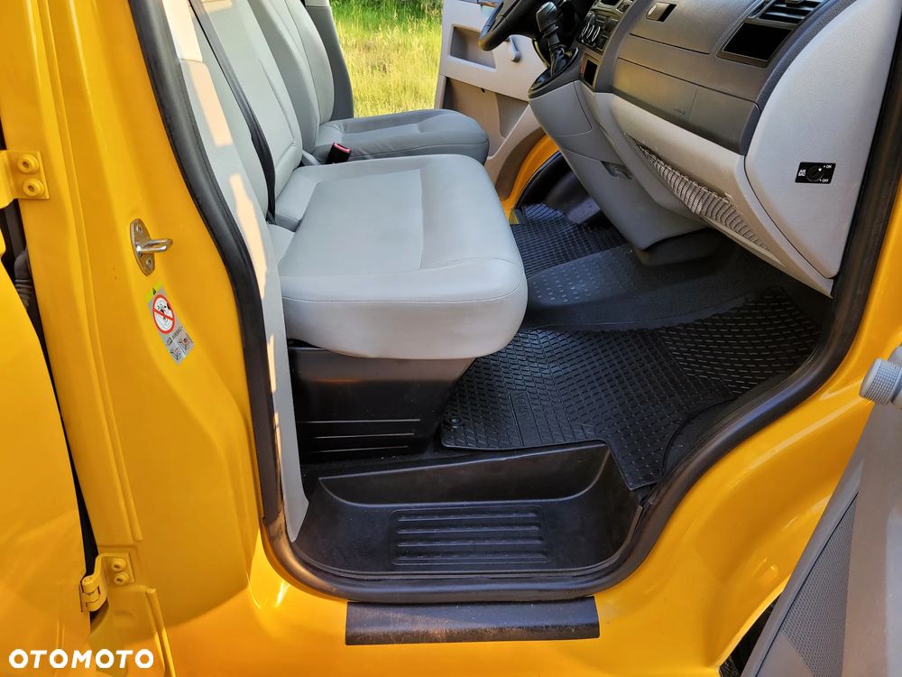 Volkswagen LT 35 Brygadówka 7 osób L2H2 - 19