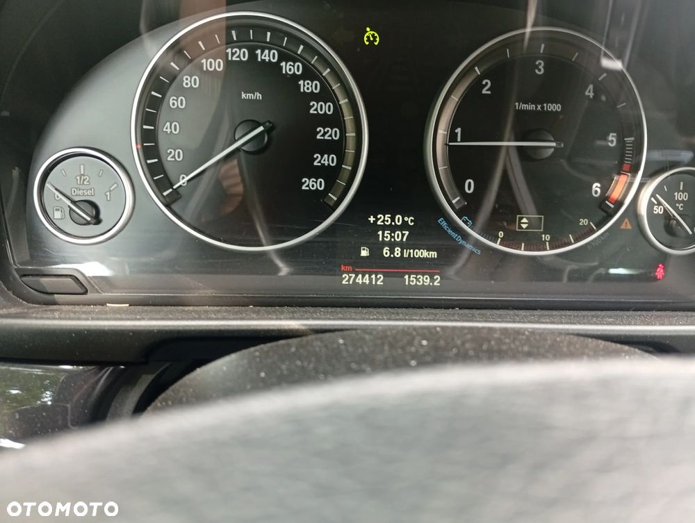 BMW Seria 5 520d - 12