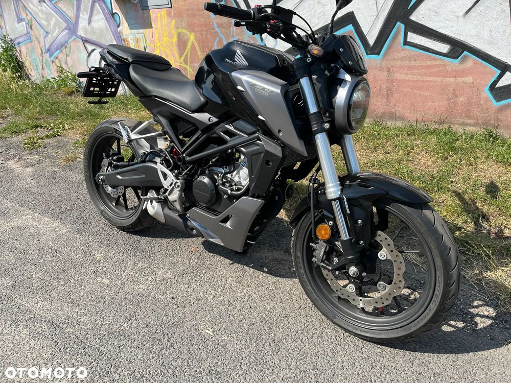 Honda CB - 1