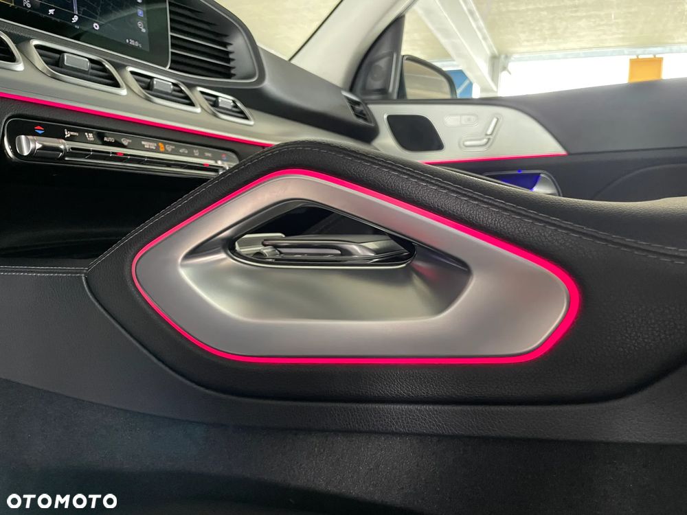 Mercedes-Benz GLE 300 d 4Matic 9G-TRONIC AMG Line - 34