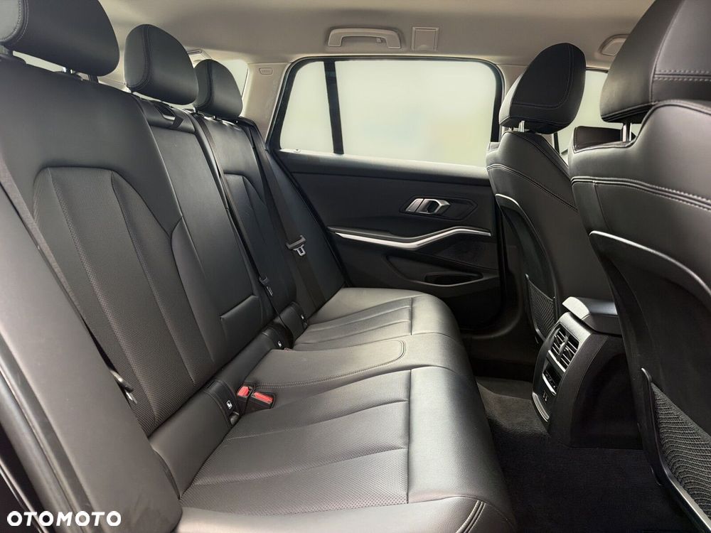 BMW Seria 3 - 14