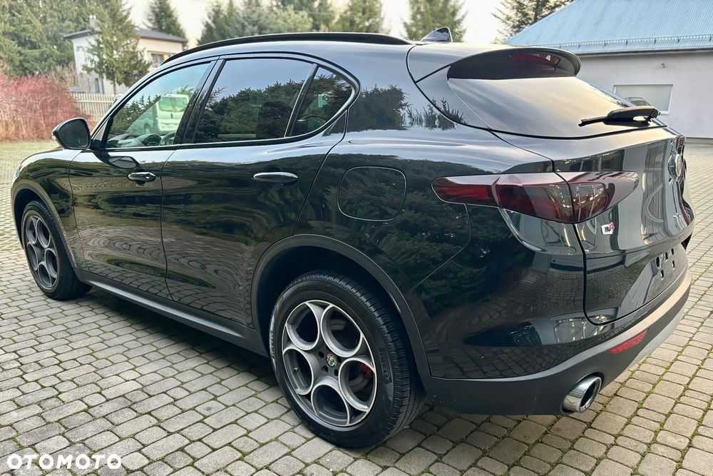 Alfa Romeo Stelvio 2.0 Turbo 16V AT8-Q4 First Edition - 7