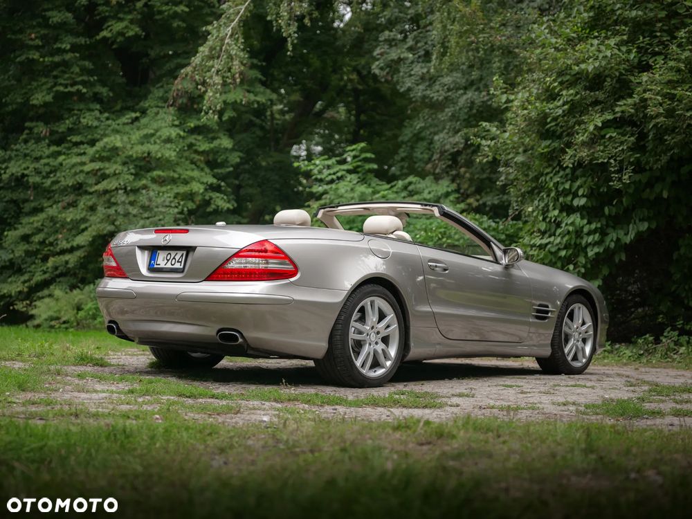 Mercedes-Benz SL 500 7G-TRONIC - 4
