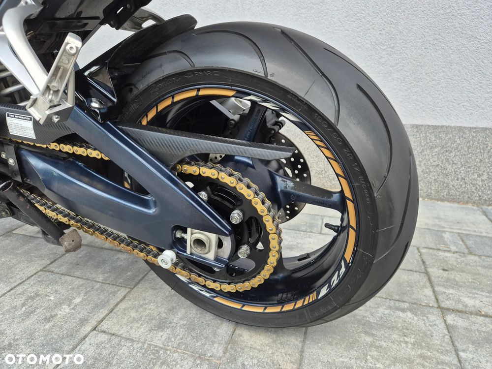 Yamaha FZ - 7