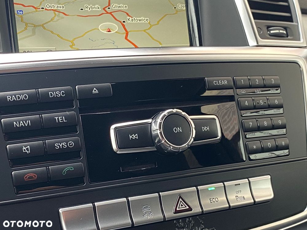 Mercedes-Benz ML - 16