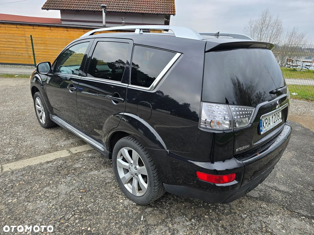 Mitsubishi Outlander 2.0 DID Intense + - 15