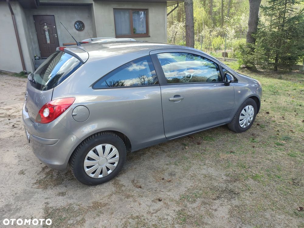 Opel Corsa 1.4 16V Active - 4