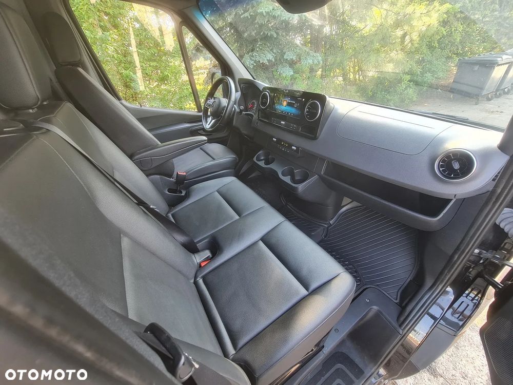 Mercedes-Benz Sprinter - 5