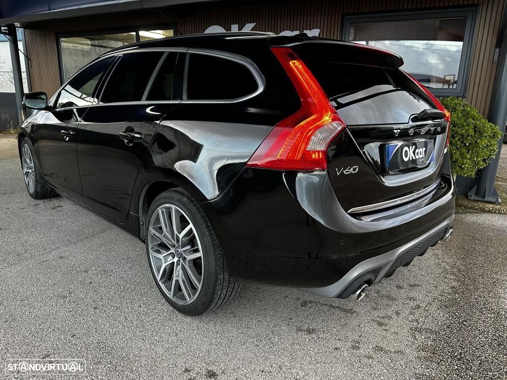 Volvo V60 2.4 D6 R-Design AWD Phev - 3