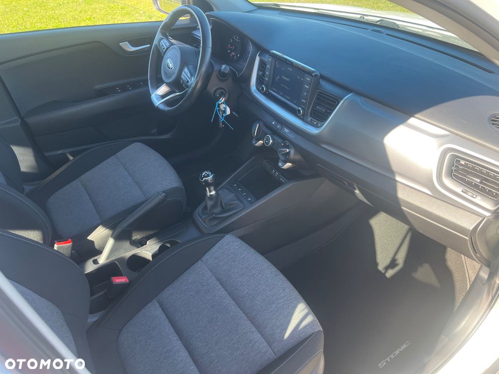 Kia Stonic - 6