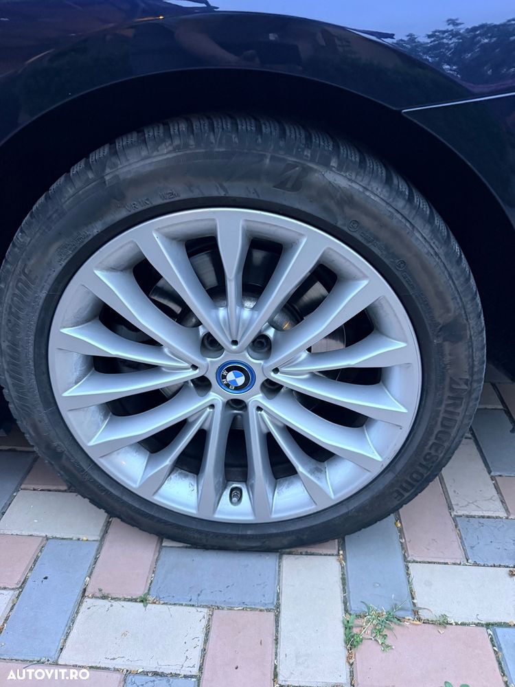 BMW Seria 5 530e xDrive AT PHEV - 29