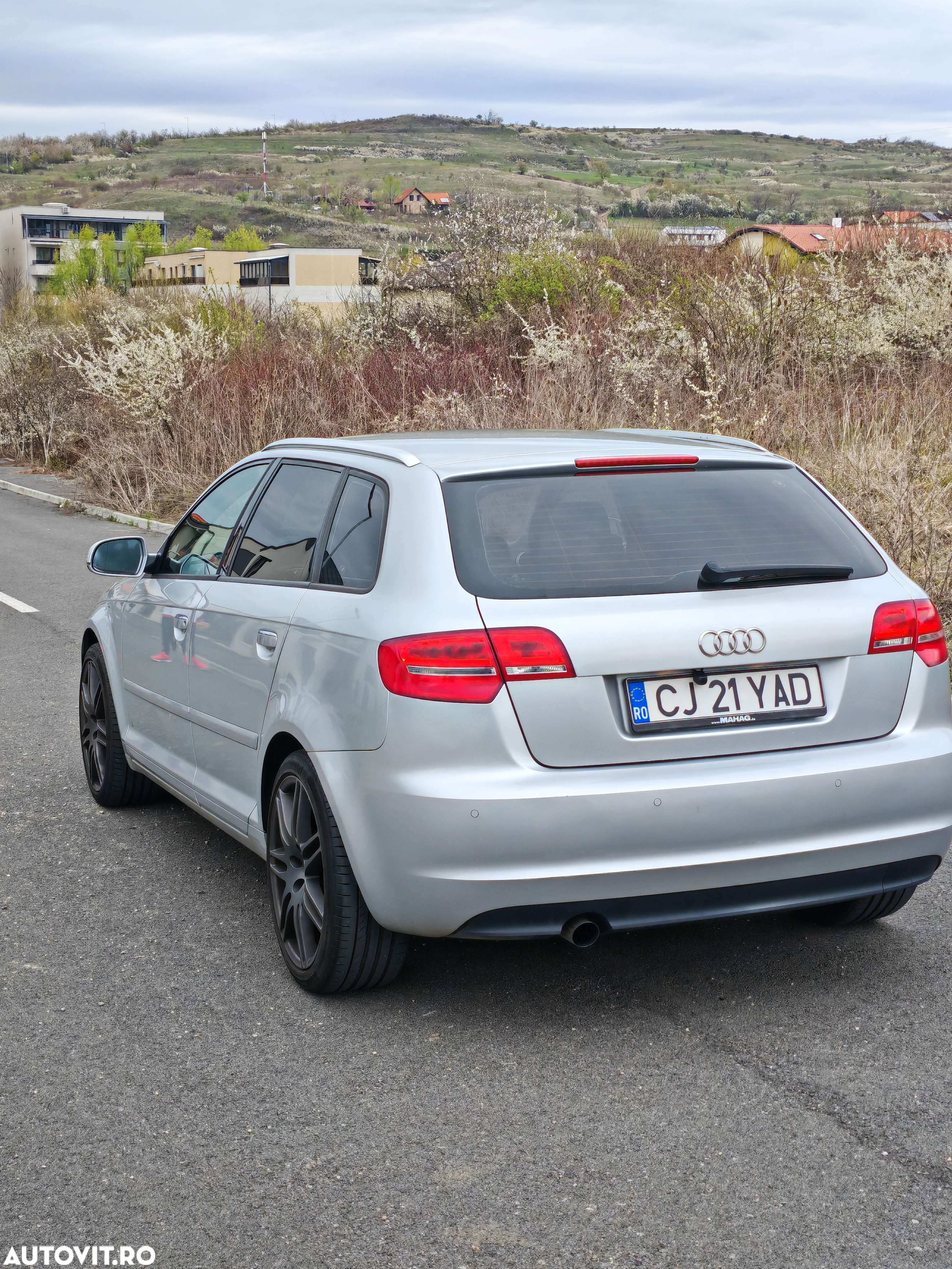 Audi A3 2.0 TDI Sportback DPF (DSG) S tronic Attraction - 12