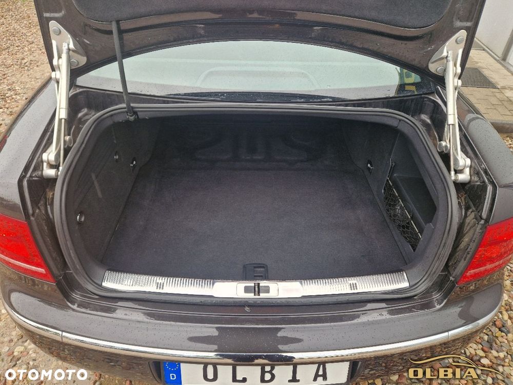 Volkswagen Phaeton - 17