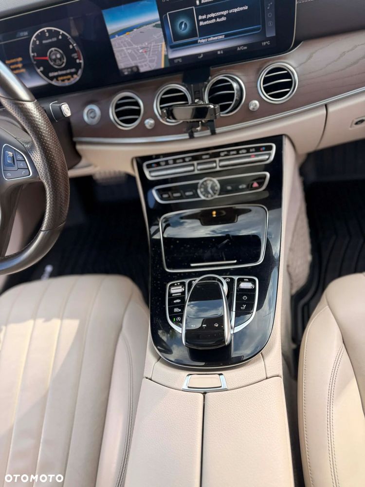 Mercedes-Benz Klasa E 220 d 4-Matic All-Terrain - 9
