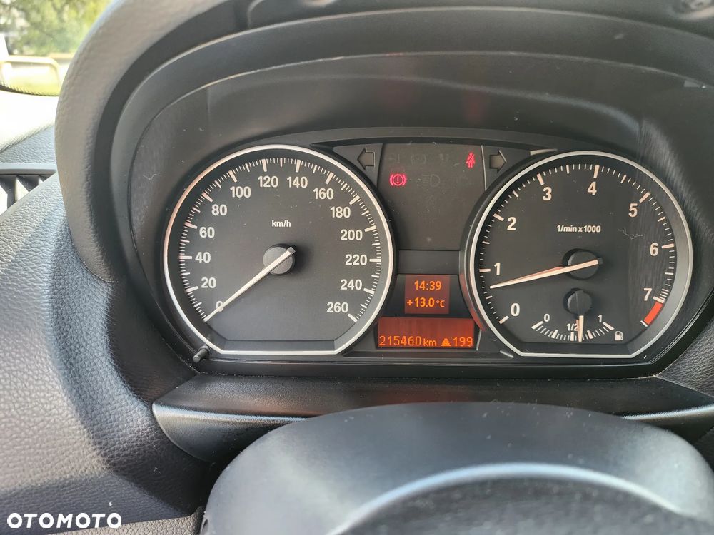 BMW Seria 1 120i - 8
