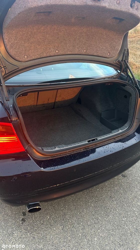 BMW Seria 3 320i - 13