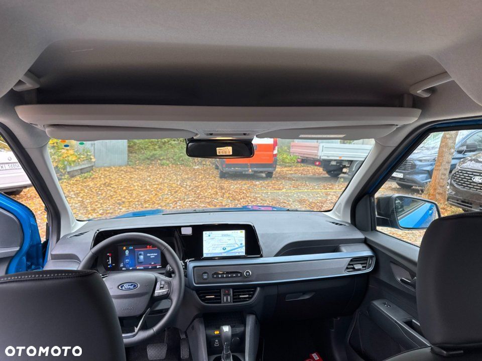 Ford Tourneo Courier - 26