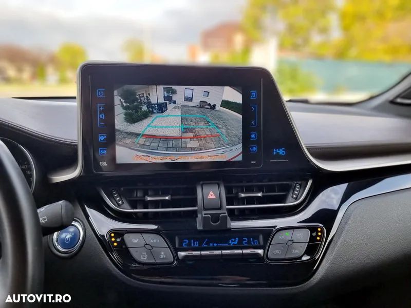 Toyota C-HR ver-1-8-hsd-122-cp-4x2-cvt-c--ult-style - 16